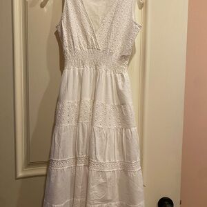 Vintage 80’s Elegant White Sleeveless Dress